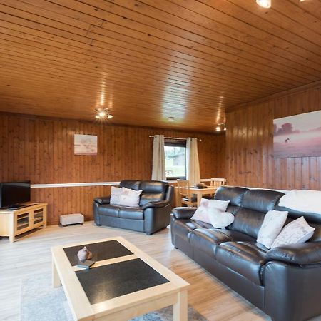 Bluebell Lodge 9 With Hot Tub Newton Stewart Dış mekan fotoğraf