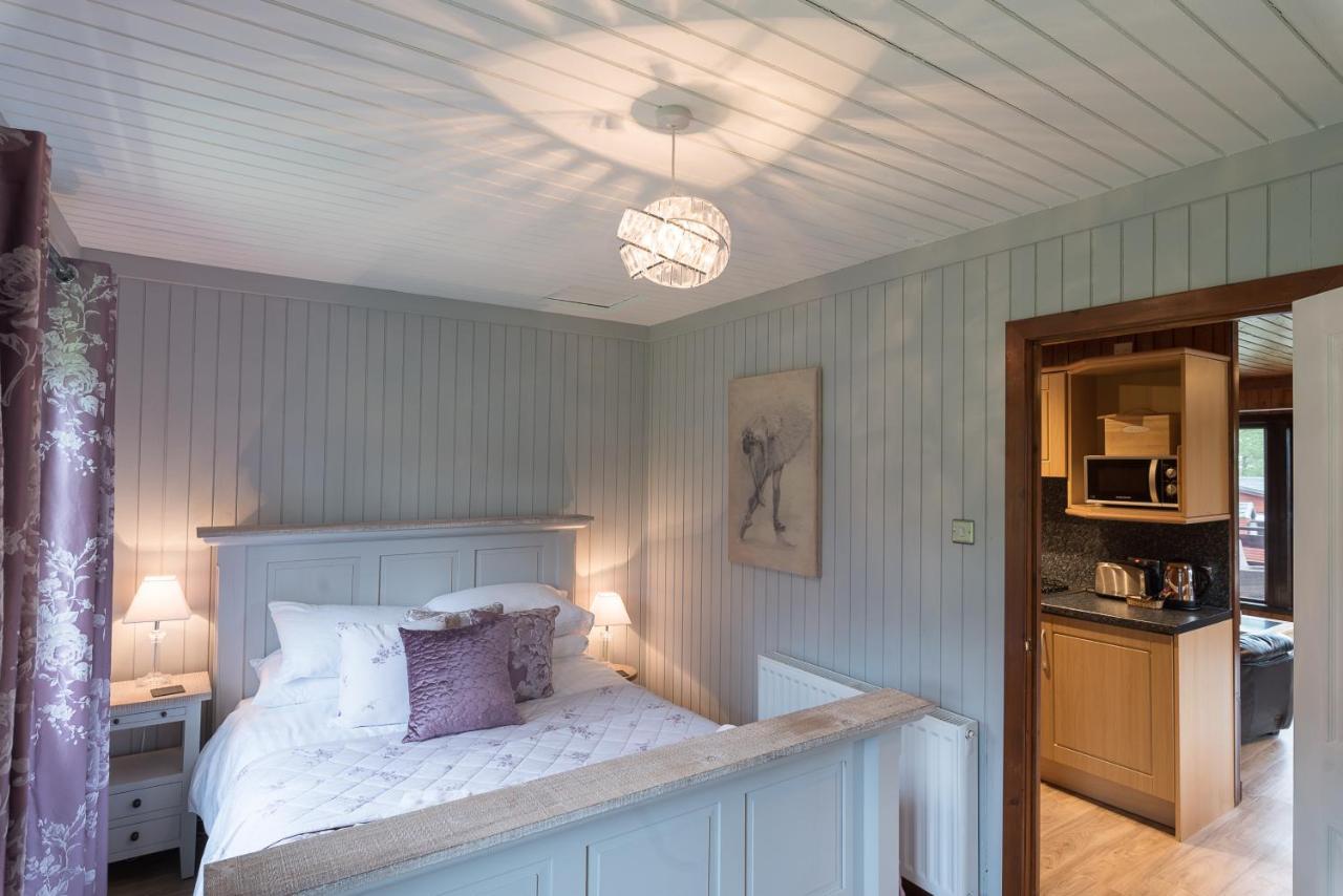 Bluebell Lodge 9 With Hot Tub Newton Stewart Dış mekan fotoğraf