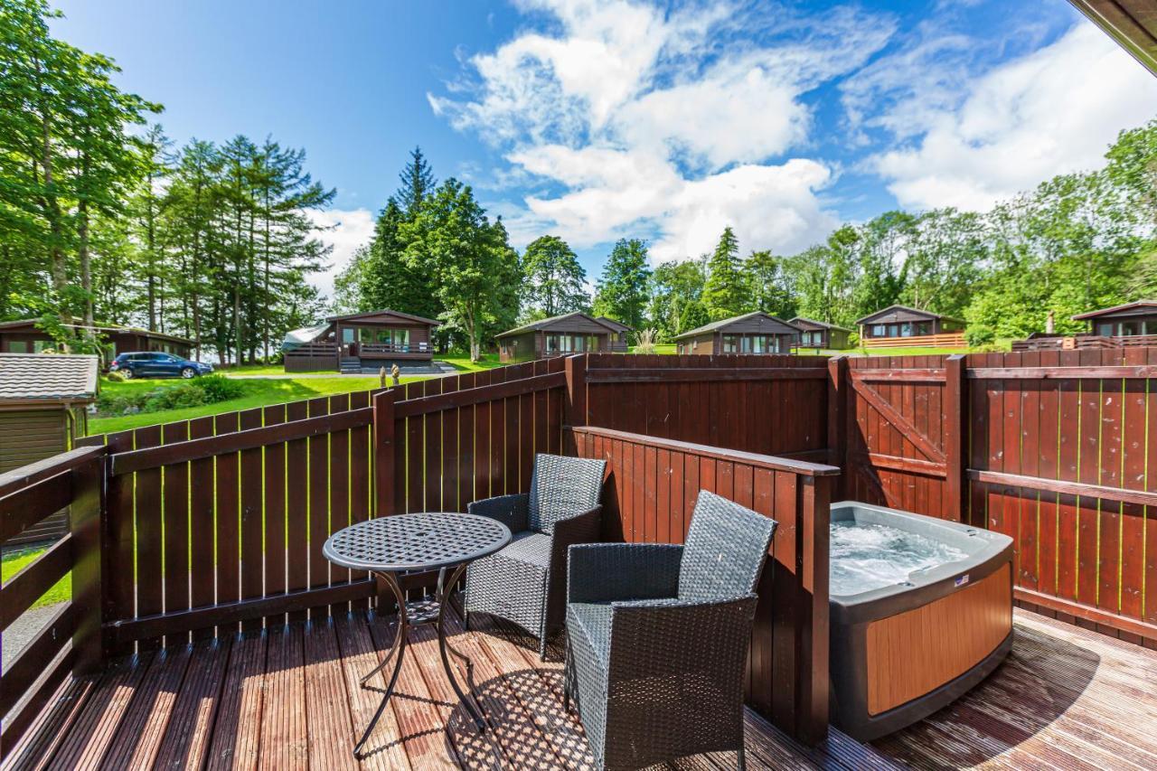 Bluebell Lodge 9 With Hot Tub Newton Stewart Dış mekan fotoğraf