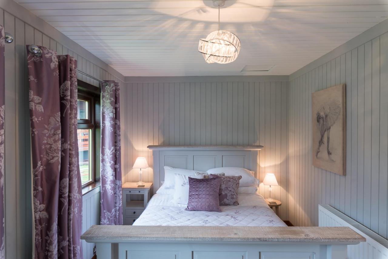 Bluebell Lodge 9 With Hot Tub Newton Stewart Dış mekan fotoğraf